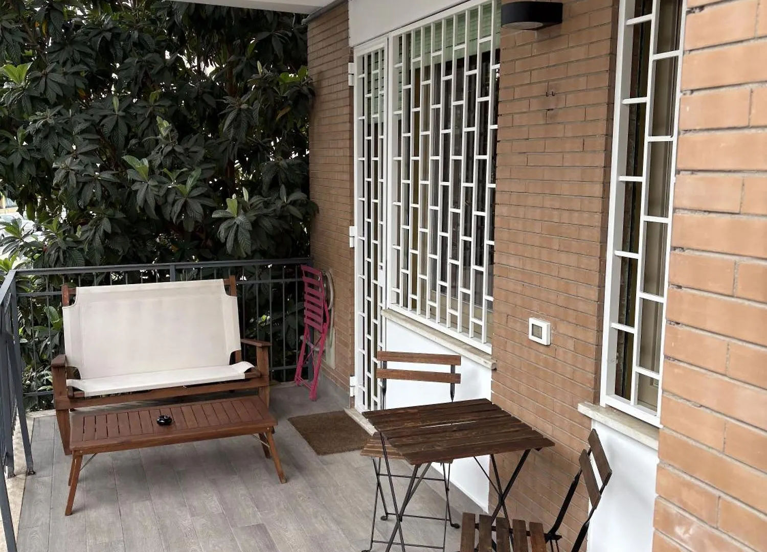 Urban Escape A Piazza Caprera Apartment Rome Italy