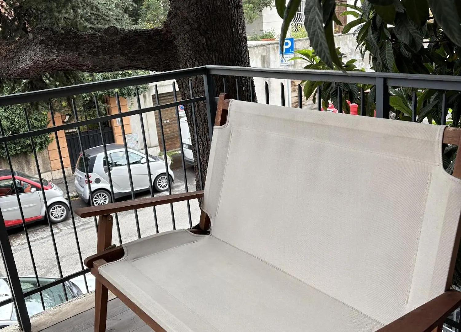 Urban Escape A Piazza Caprera Apartment Rome